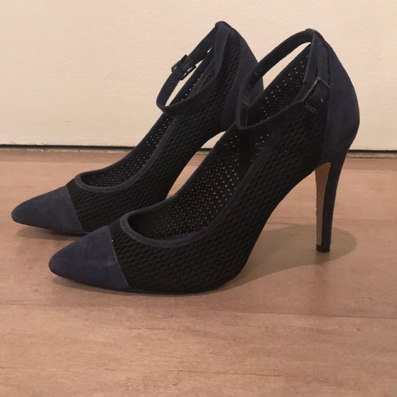 Navy Pumps - Picture 2 of 5